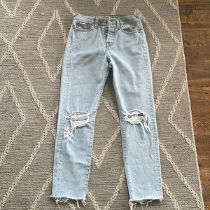 Levi's Wedgie Fit Ankle Distressed Raw Hem Jeans in Kiss Off